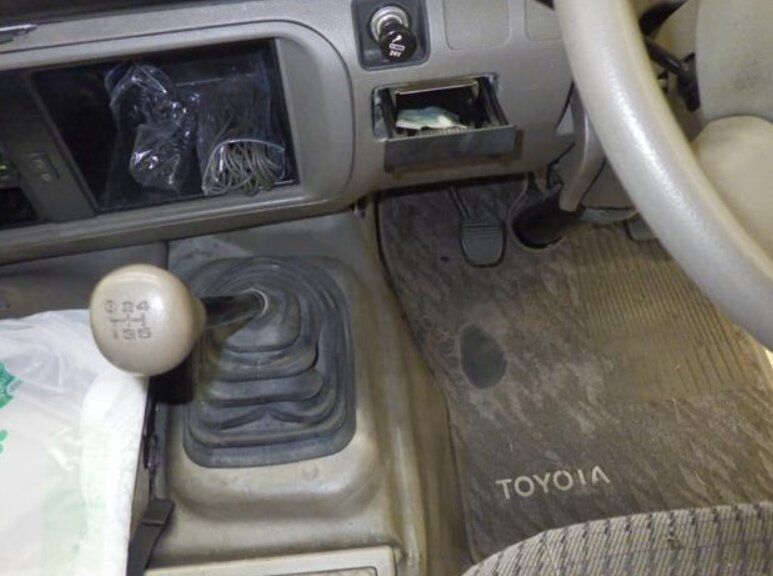  31078  TOYOTA COASTER  1997  
