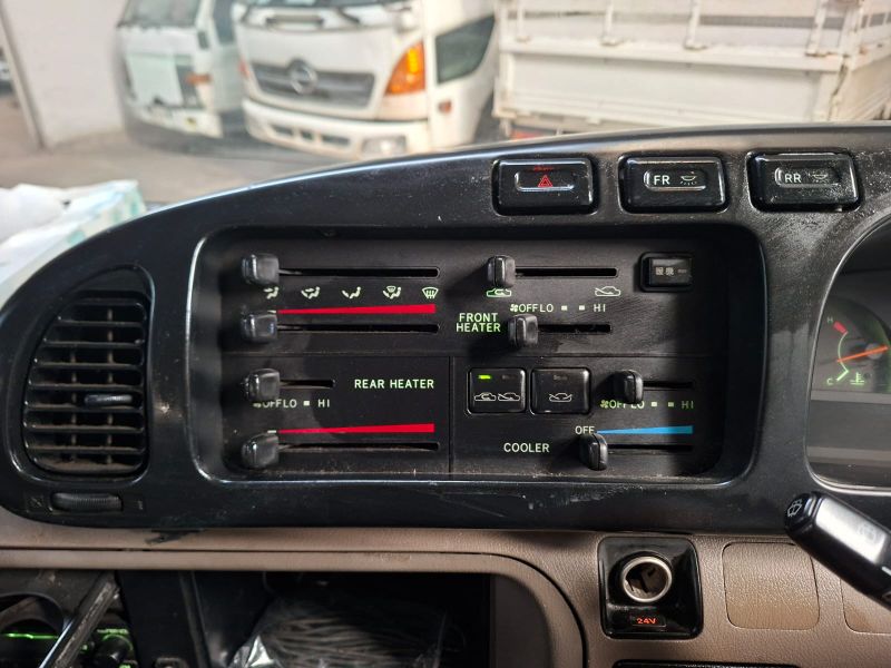  31078  TOYOTA COASTER  1997  