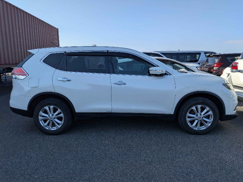  31081  NISSAN X-TRAIL  2017  