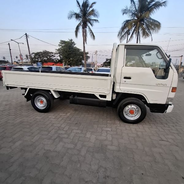  31085  TOYOTA DYNA  1997  