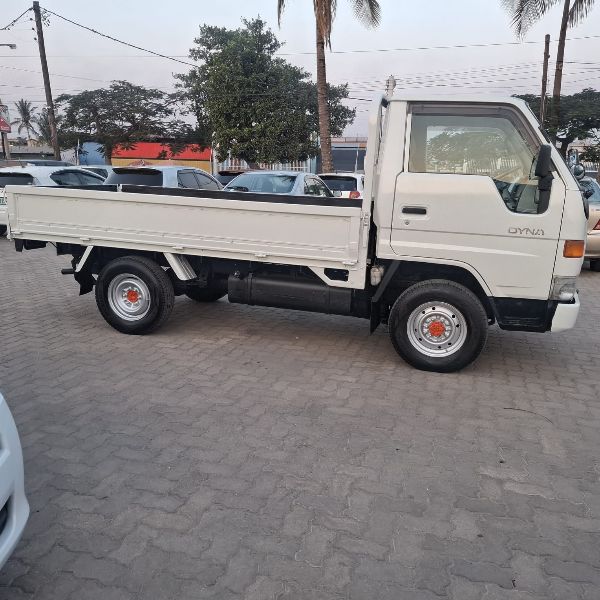  31085  TOYOTA DYNA  1997  