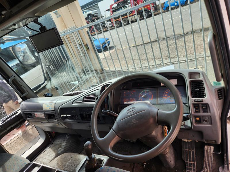  31088  HINO RANGER  2001  