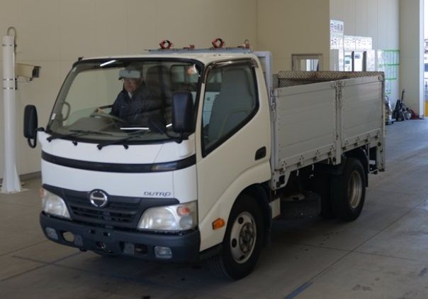  31090  HINO DUTRO  2010  