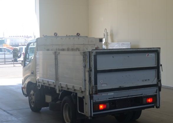  31090  HINO DUTRO  2010  