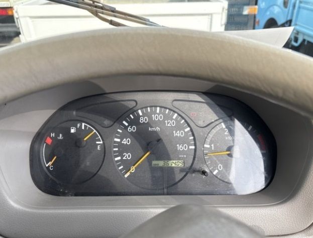  31090  HINO DUTRO  2010  