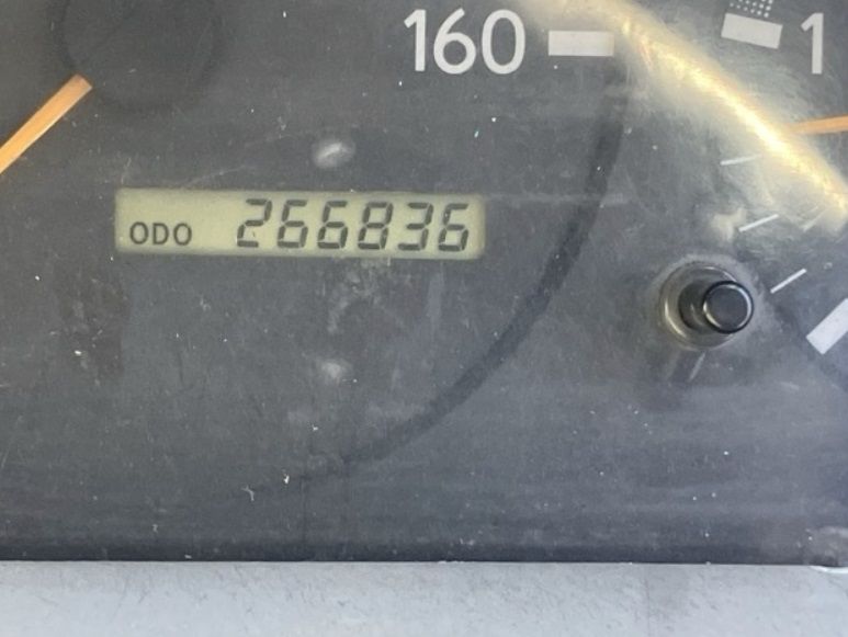  31093  HINO DUTRO  2003  