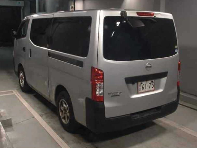  31100  NISSAN CARAVAN  2017  
