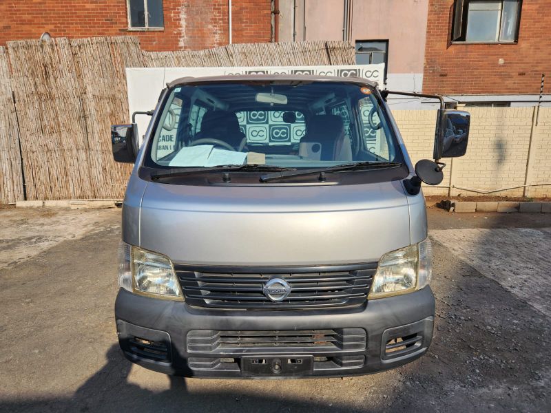  31104  NISSAN CARAVAN  2003  