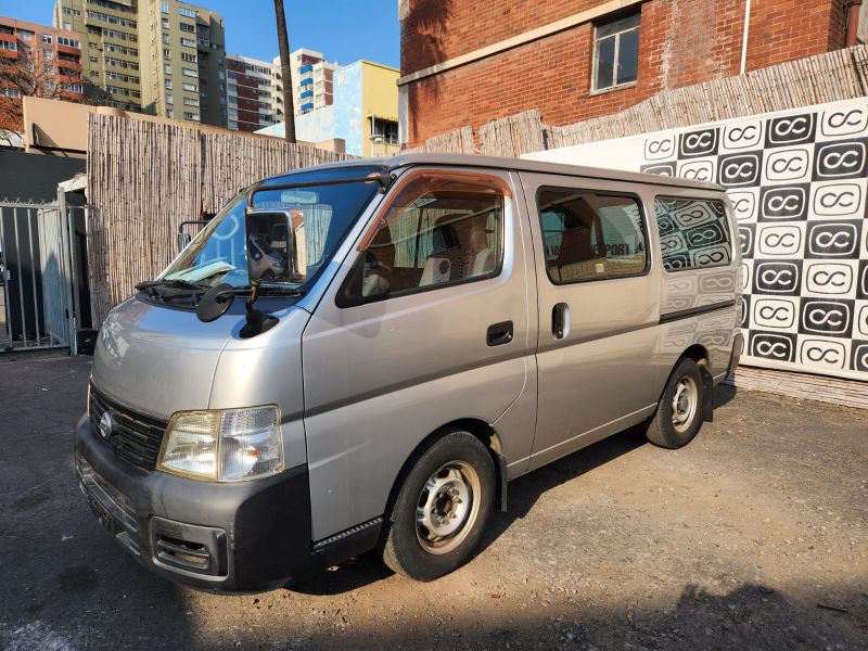  31104  NISSAN CARAVAN  2003  