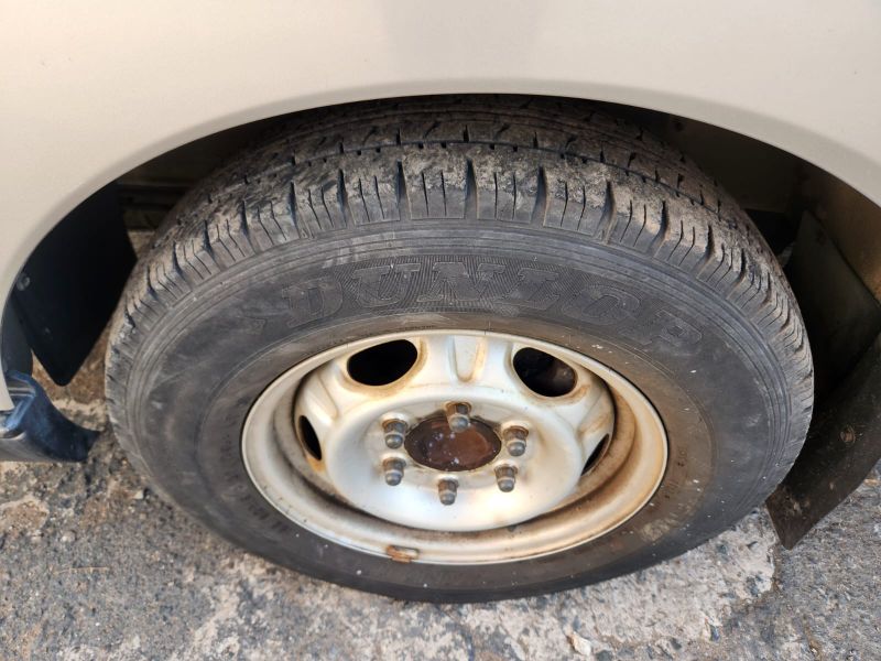  31104  NISSAN CARAVAN  2003  