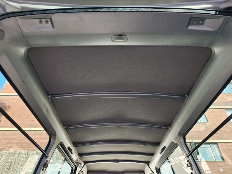  31104  NISSAN CARAVAN  2003  