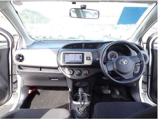  31118  TOYOTA VITZ  2016  