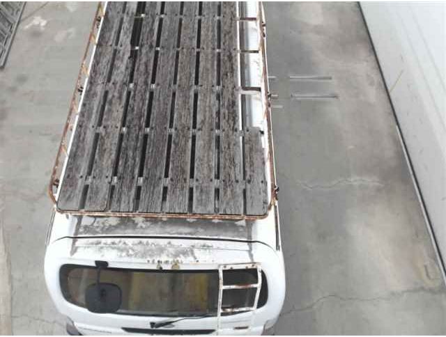  31120  NISSAN CARAVAN  2003  