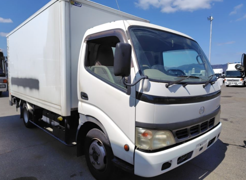  31124  HINO DUTRO  2005 