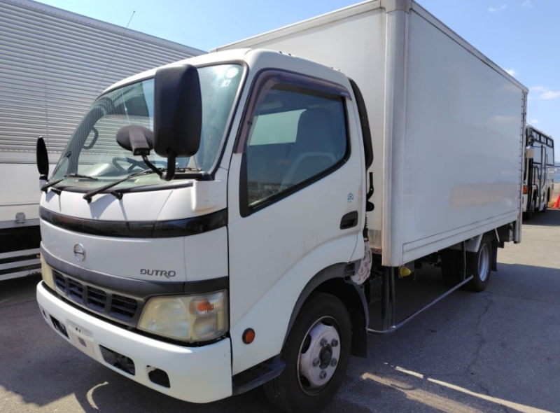  31124  HINO DUTRO  2005  