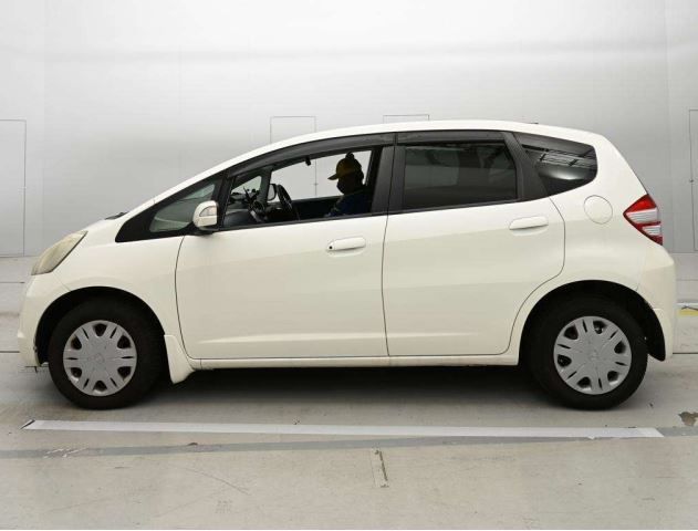 31126  HONDA FIT  2010  