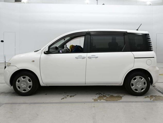  31127  TOYOTA SIENTA  2005  
