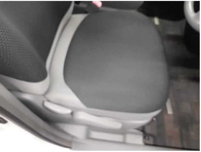  31127  TOYOTA SIENTA  2005  
