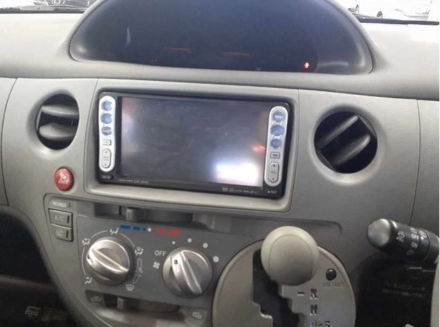  31127  TOYOTA SIENTA  2005  