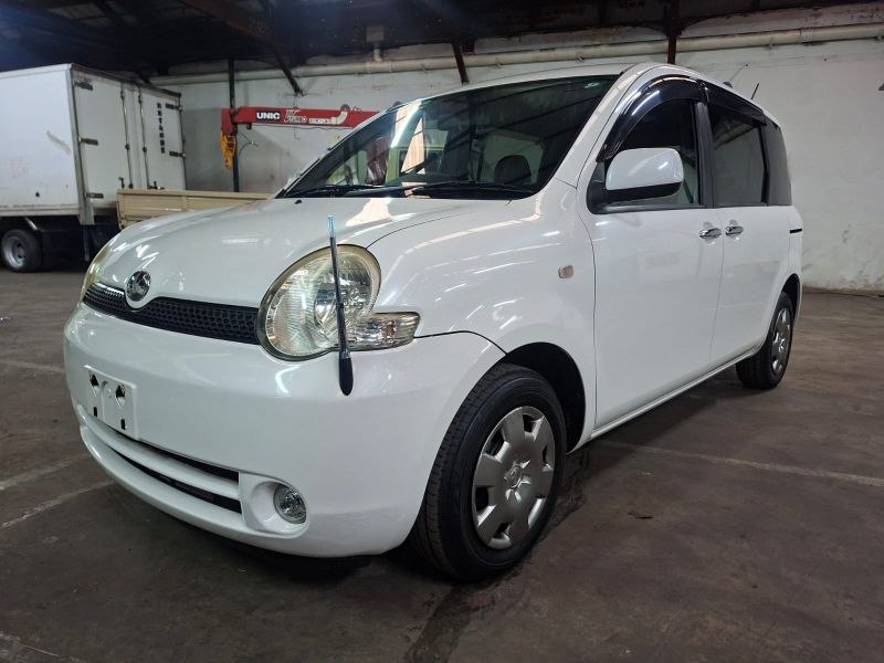  31127  TOYOTA SIENTA  2005 