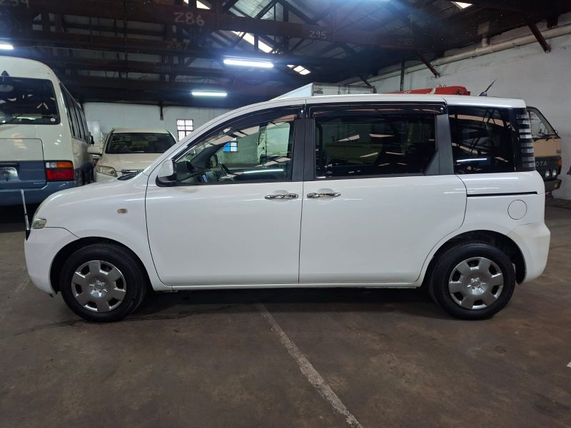  31127  TOYOTA SIENTA  2005  