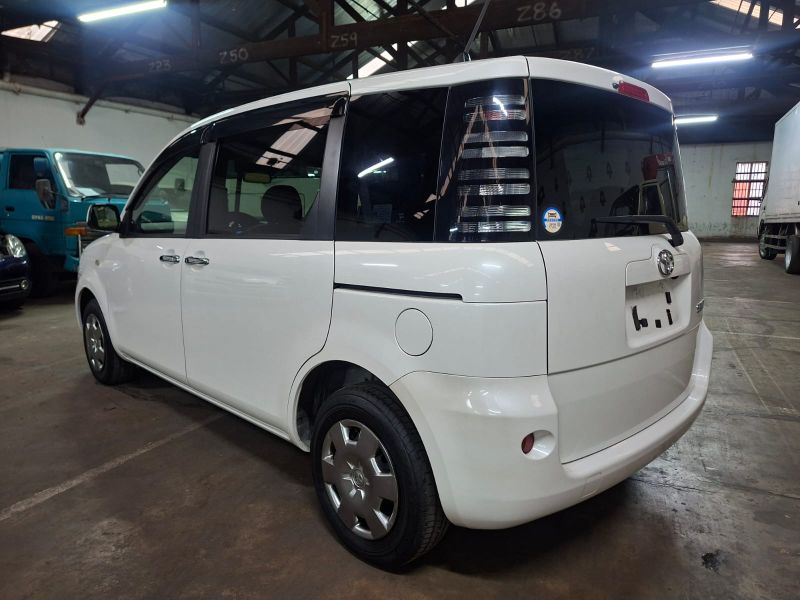  31127  TOYOTA SIENTA  2005  