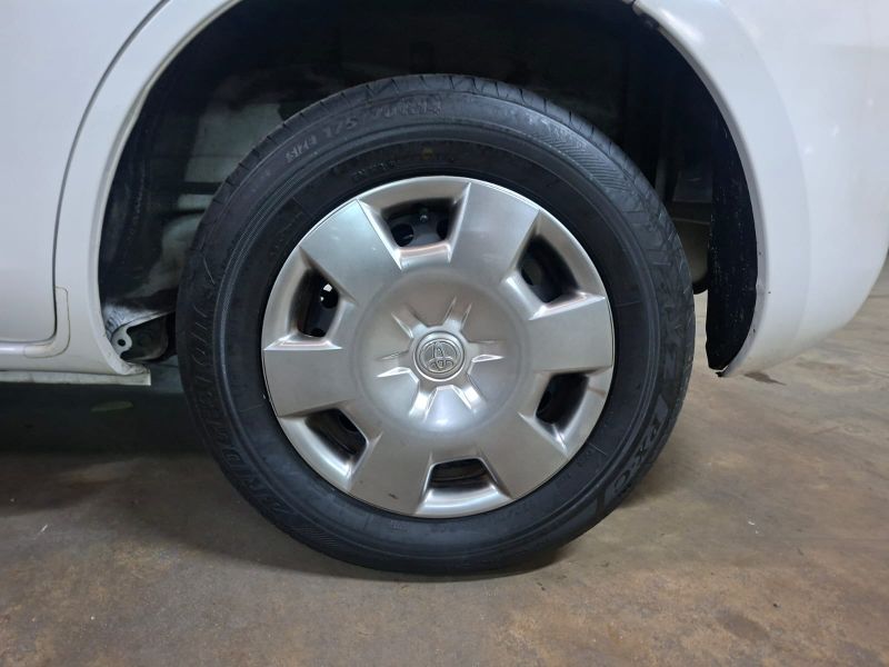  31127  TOYOTA SIENTA  2005  