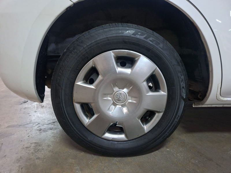  31127  TOYOTA SIENTA  2005  
