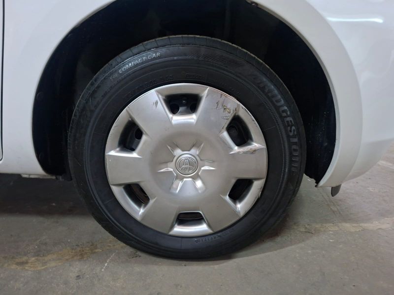  31127  TOYOTA SIENTA  2005  