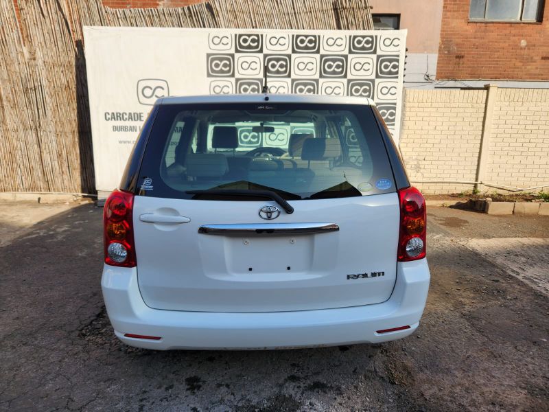  31139  TOYOTA RAUM  2005  