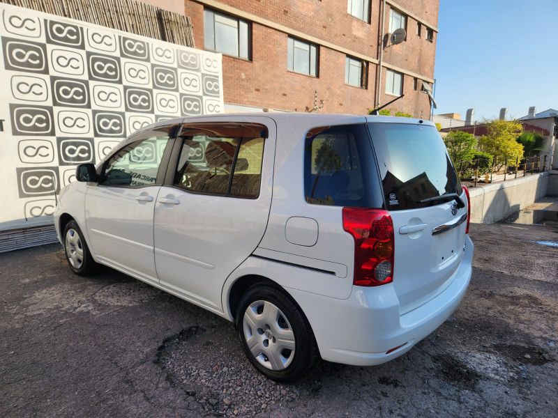  31139  TOYOTA RAUM  2005  