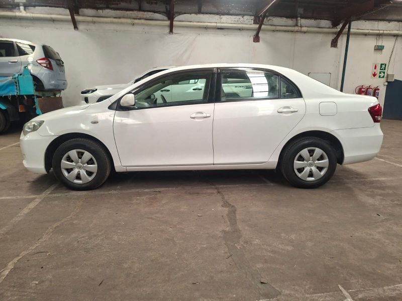  31144  TOYOTA COROLLA AXIO  2010  