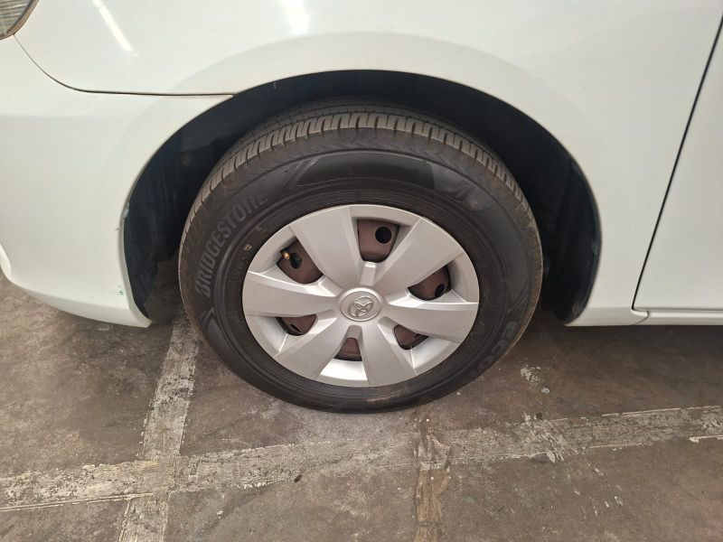  31144  TOYOTA COROLLA AXIO  2010  