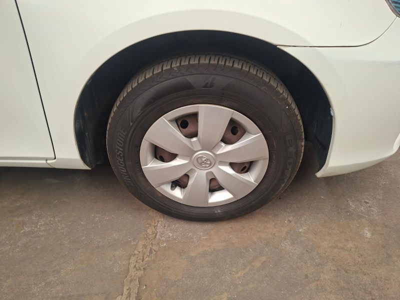  31144  TOYOTA COROLLA AXIO  2010  