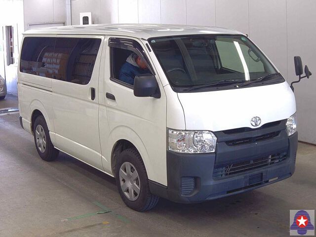  31155  TOYOTA REGIUS ACE  2017 