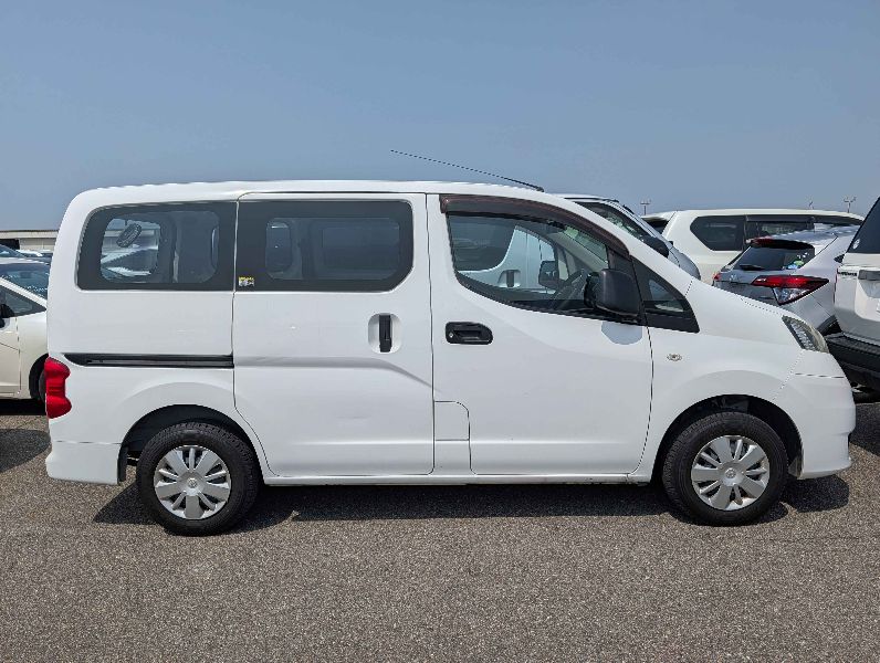  31157  NISSAN VANETTE  2017  