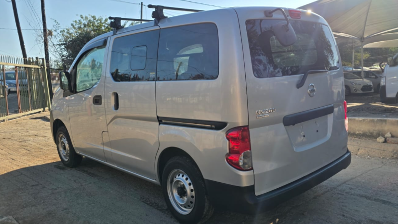  31158  NISSAN VANETTE  2017  