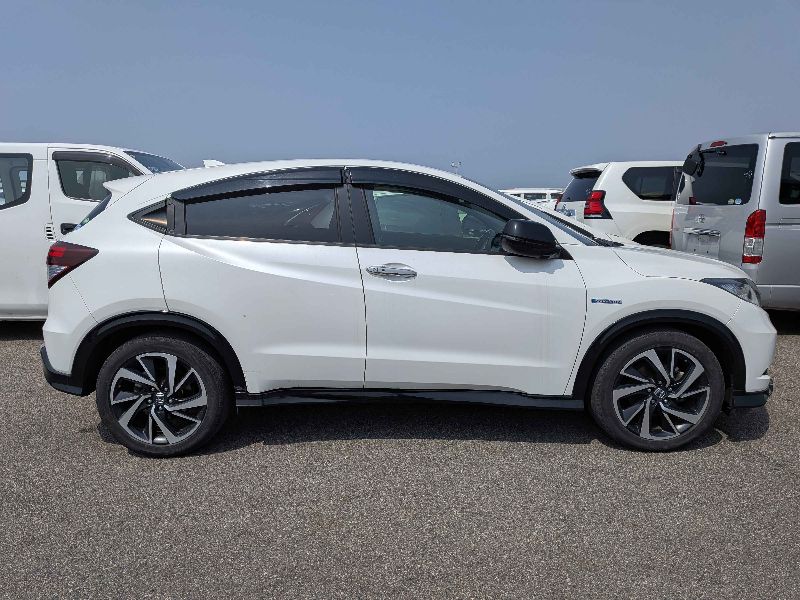  31159  HONDA VEZEL  2017  