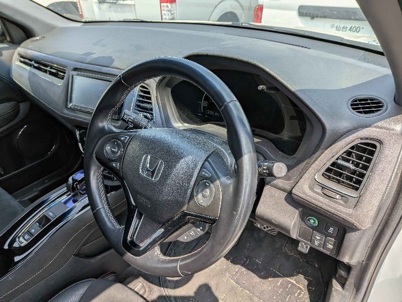  31159  HONDA VEZEL  2017  