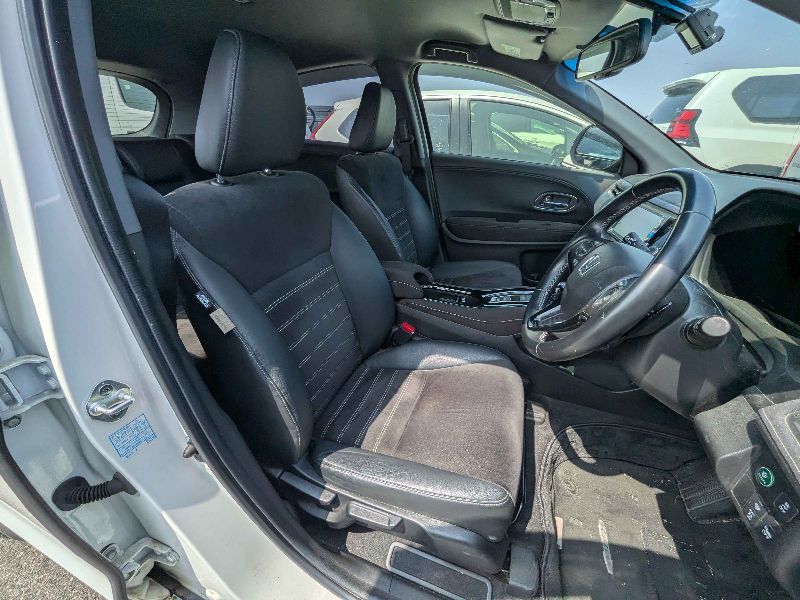 31159  HONDA VEZEL  2017  