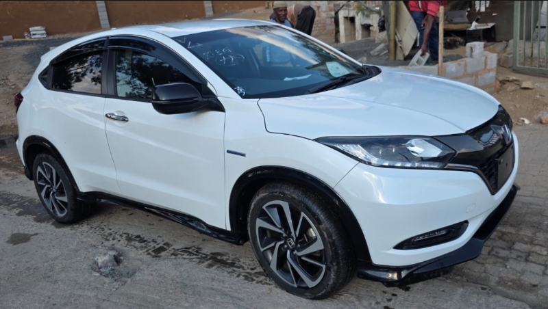  31159  HONDA VEZEL  2017  