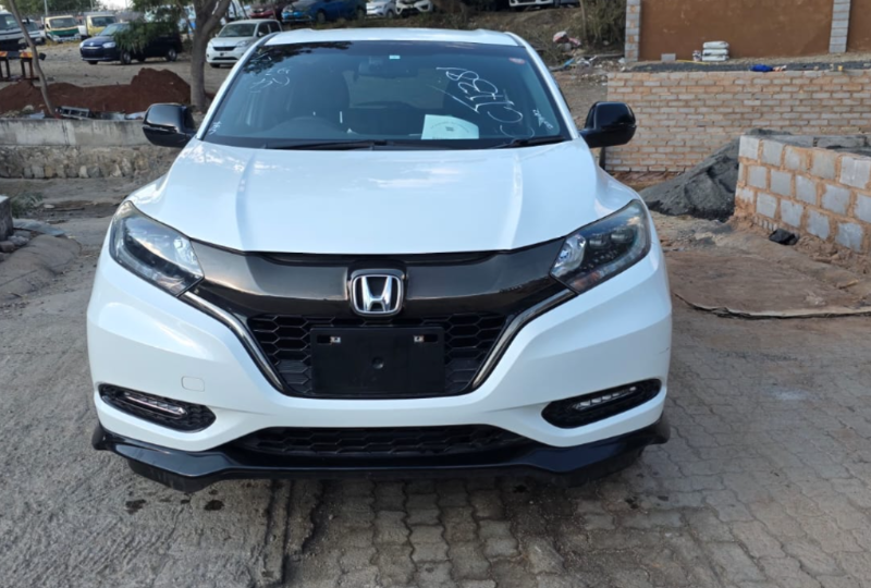  31159  HONDA VEZEL  2017  