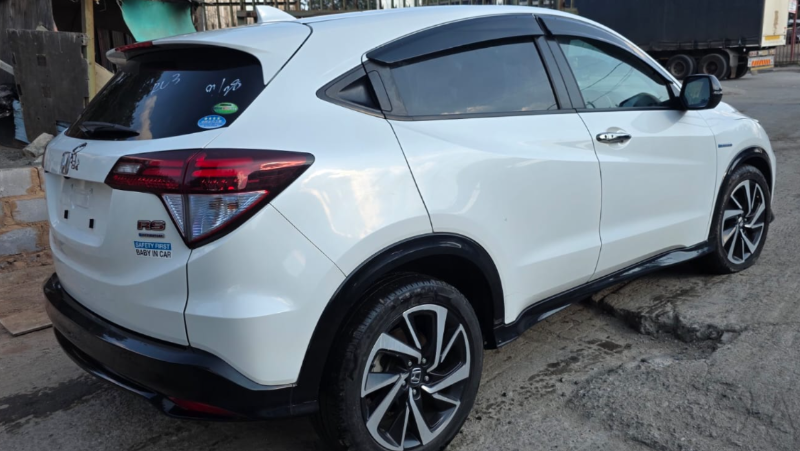  31159  HONDA VEZEL  2017  