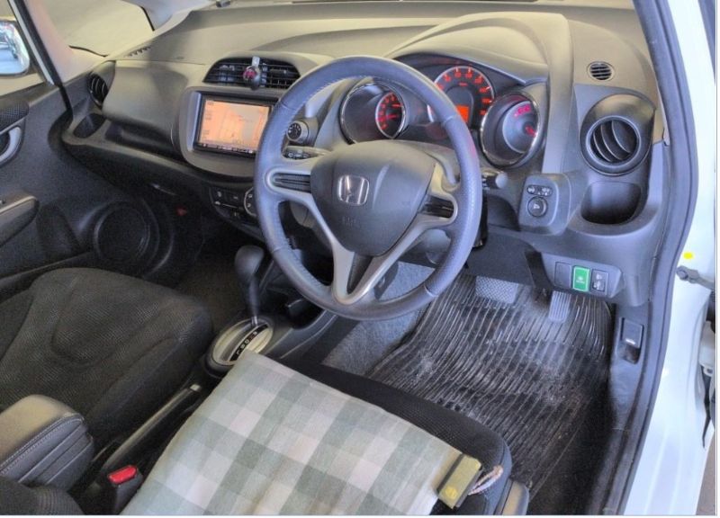  31162  HONDA FIT  2011  