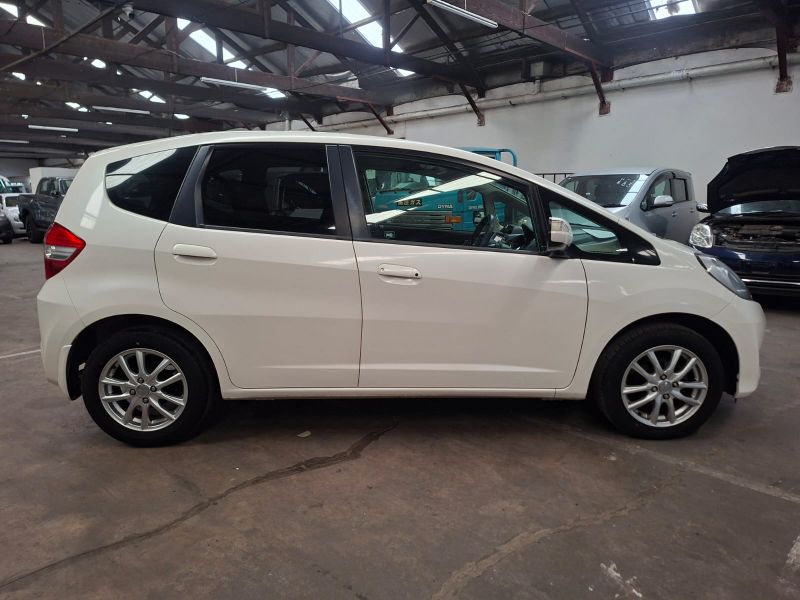  31162  HONDA FIT  2011  