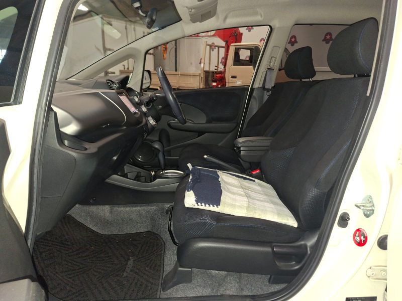 31162  HONDA FIT  2011  
