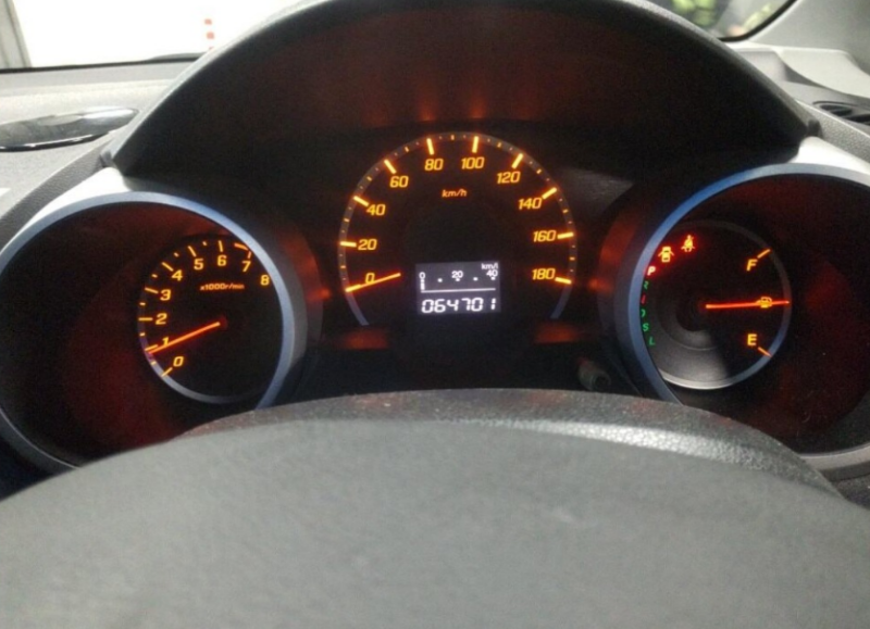  31164  HONDA FIT  2009  