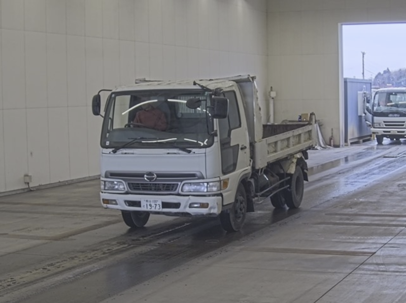  31166  HINO RANGER DUMP  2001 