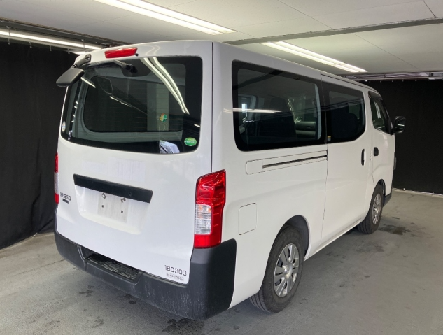  31174  NISSAN CARAVAN  2018  