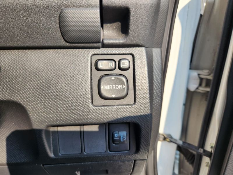  31175  TOYOTA RACTIS  2006  